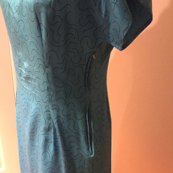 Vintage Diane Von Furstenberg dress - Picture 4 of 7